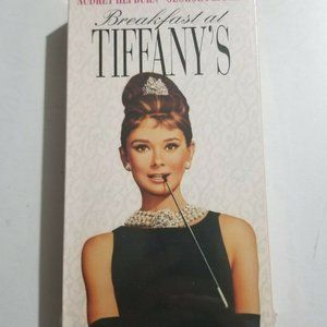 Breakfast at Tiffanys Classic Movie VHS Starring Audrey Hepburn George Peppard